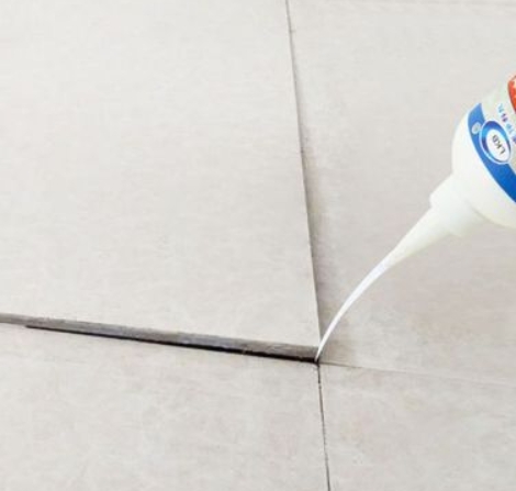 依兰瓷砖空鼓维修公司分享卫生间瓷砖脱落的原因可能有以下几点